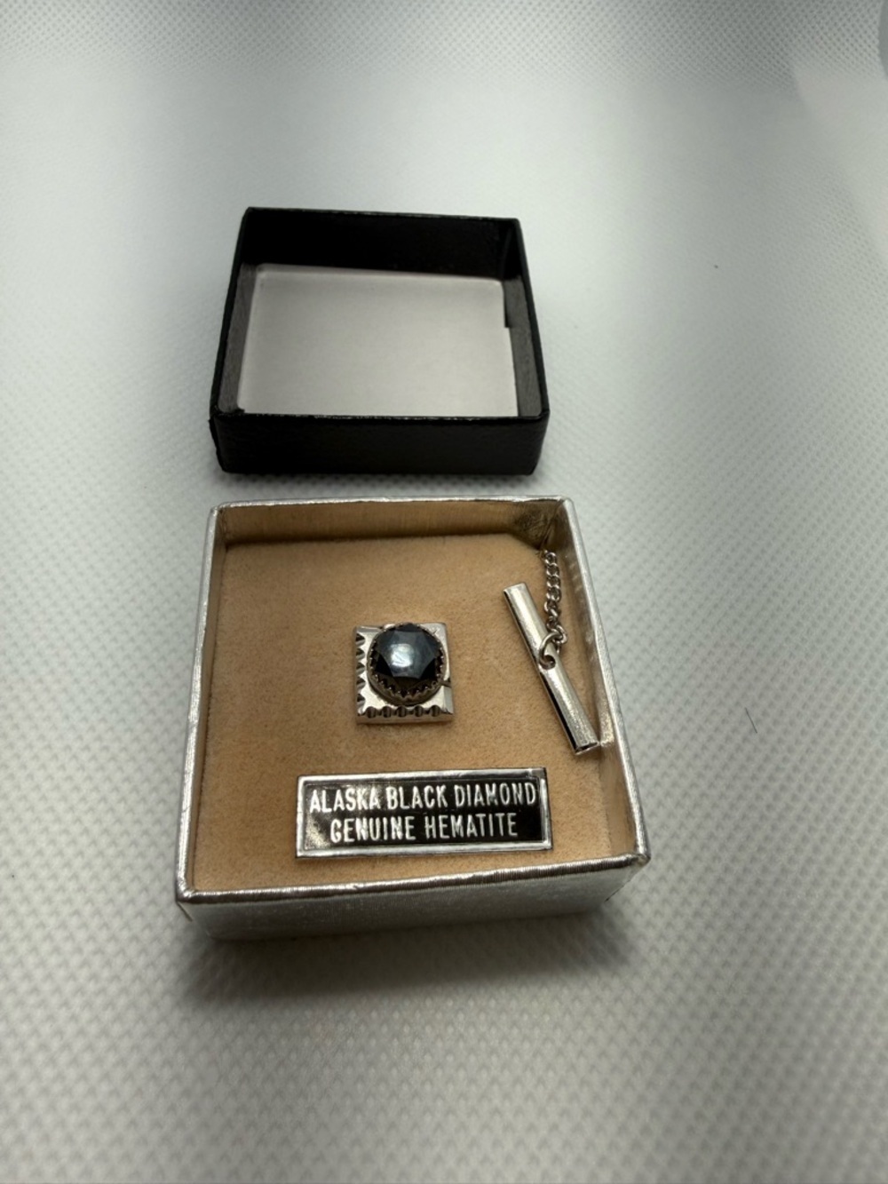 Vintage Alaska Black Diamond Hematite Tie Tack Tie Clip Bar Set w Box
